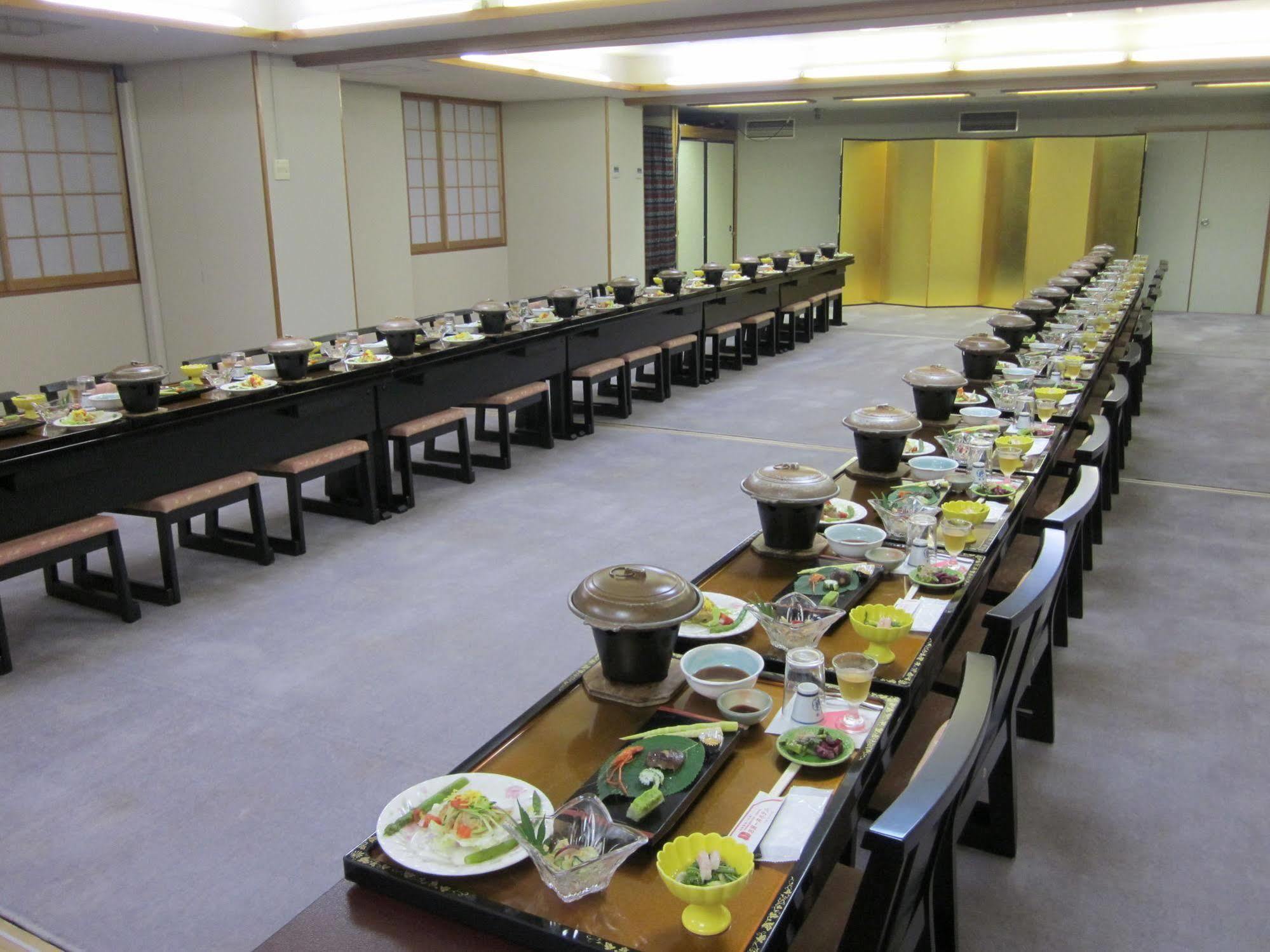 Shigaichii Hotel Yamanouchi  Ngoại thất bức ảnh